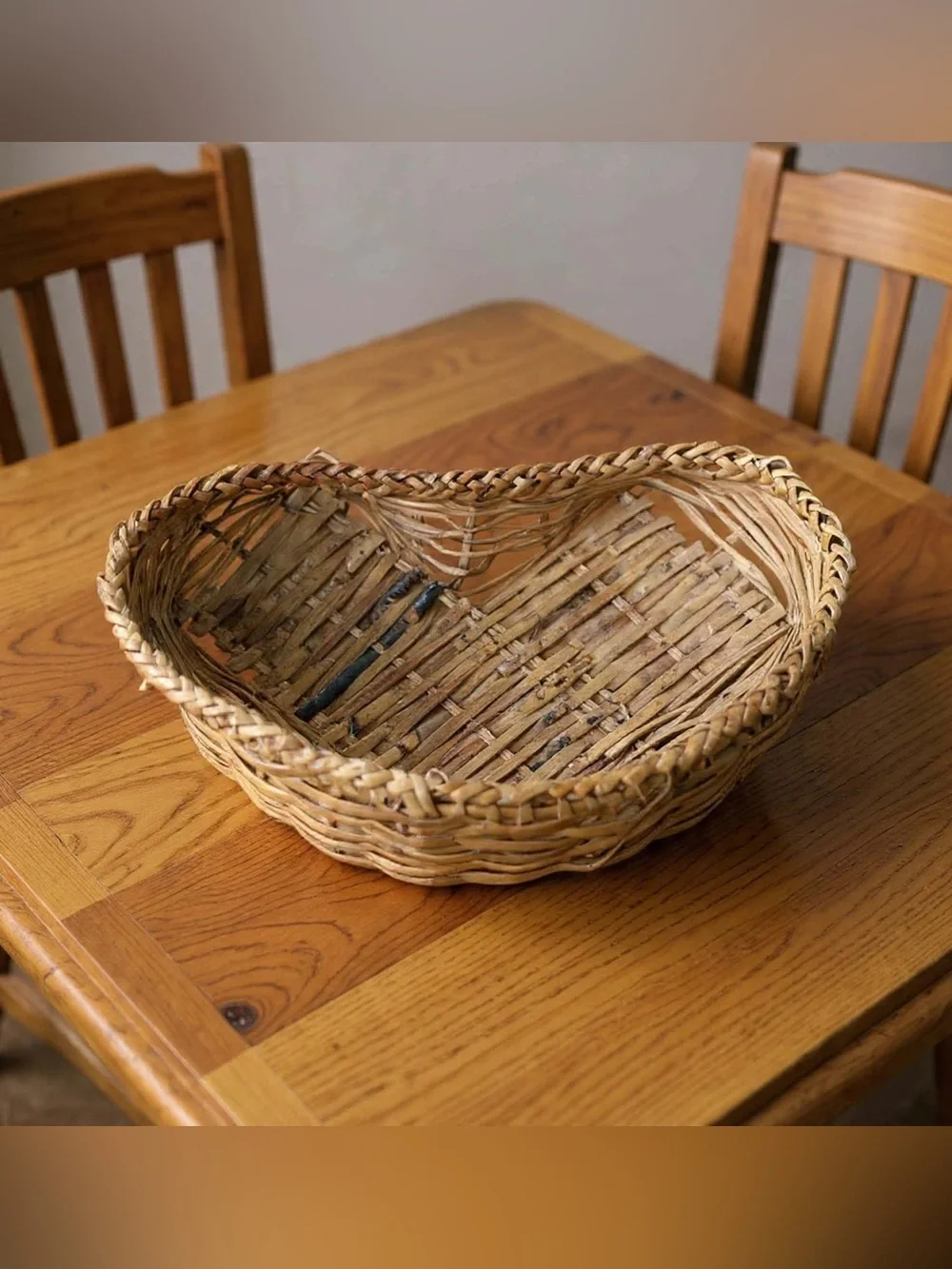 Vintage Handwoven Natural Brown Heart Shaped Reed Basket - Home Accents